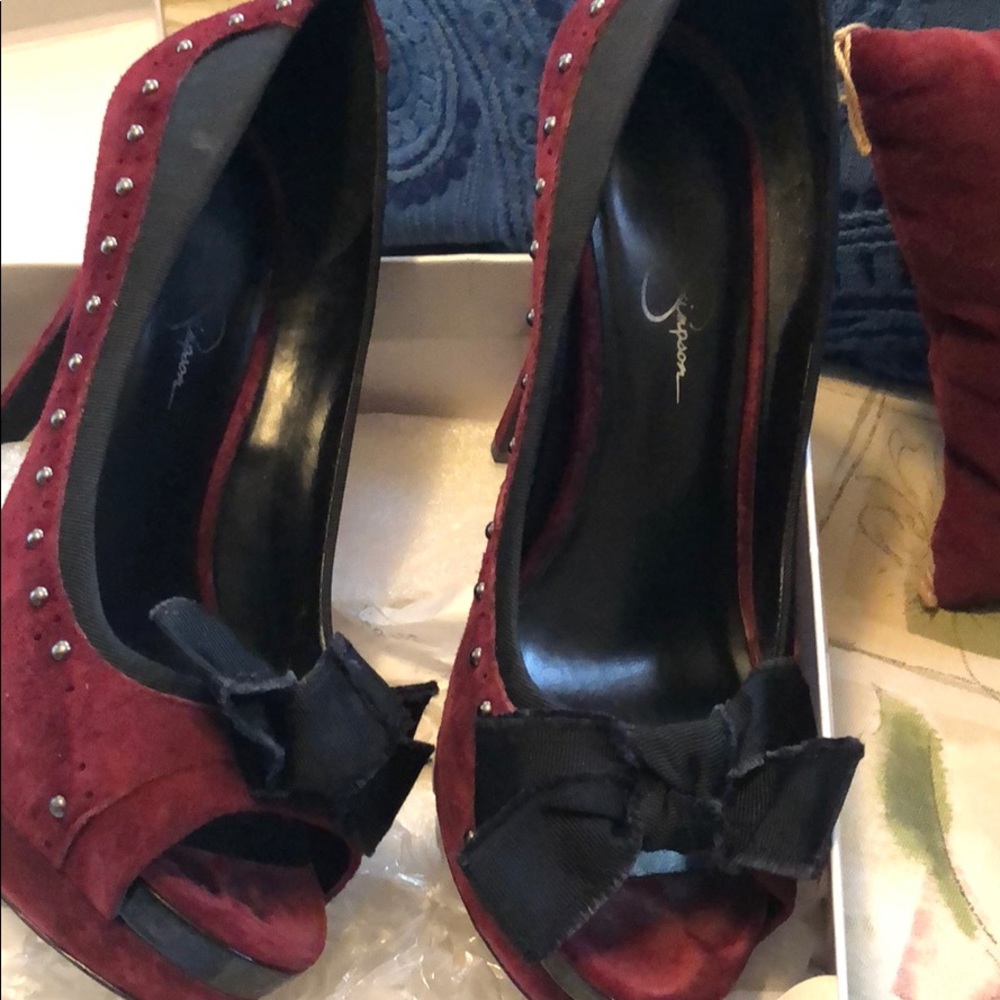 Women’s Jessica Simpson studded size 9 shoes